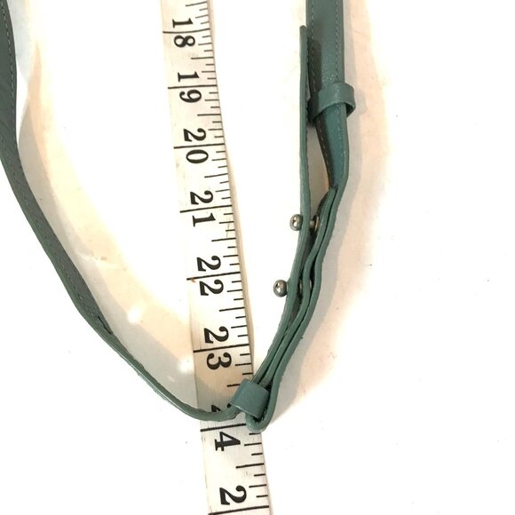 Lucky Brand Small Green Leather Crossbody Envelope Bag Adjustable Strap & Tassel - Picture 8 of 9